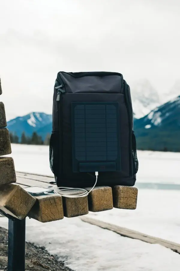 Rucksack Pedro AWARE™ RPET Deluxe mit 5W Solar Panel